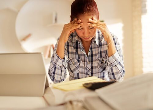 Me Deben Dinero y No Tengo Nada Firmado